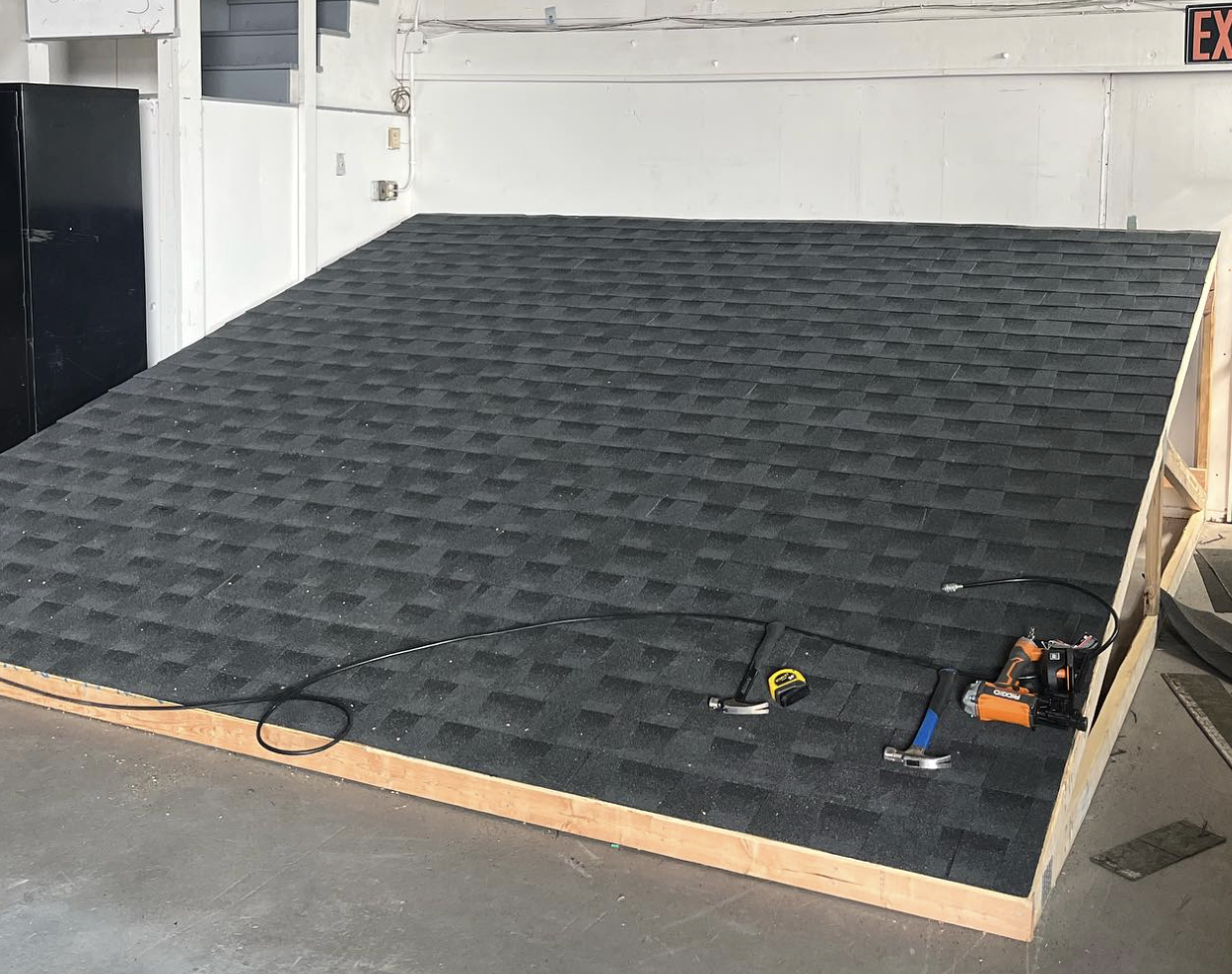 A training roof in the new warehouse. 